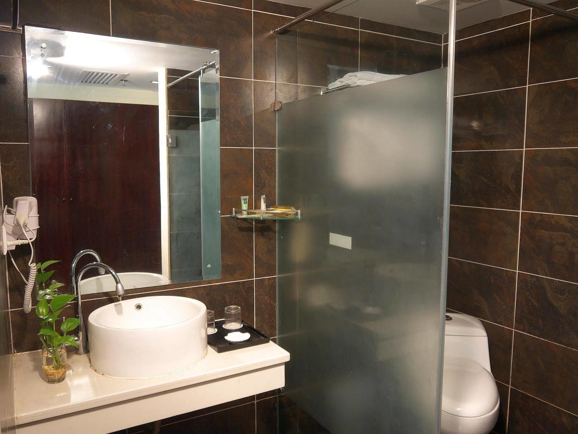 Sanya Jingwei Hotel - Санья Экстерьер фото